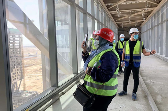 埃及阿拉伯科技与海运学院师生到访中建新首都CBD项目参观交流2.jpg