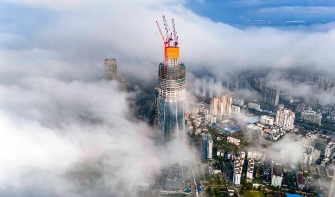 中国建筑海南在建主塔楼突破300米1.png