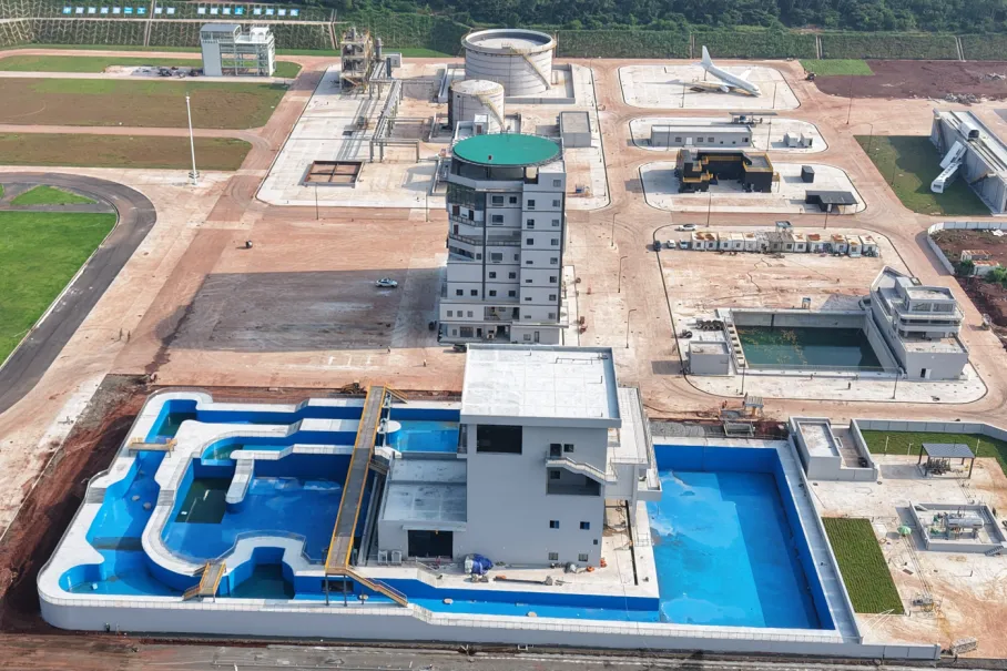 马来西亚民防局代表团走进中国建筑承建的国际综合消防应急救援实战训练基地项目观摩交流4.webp