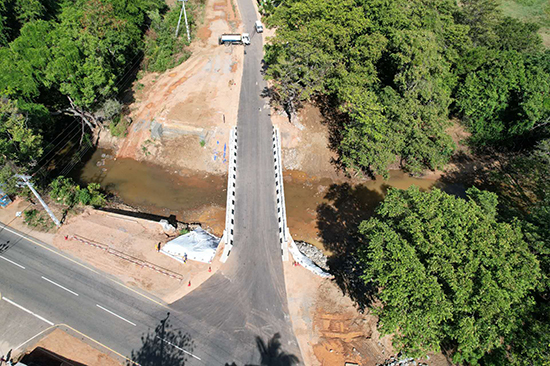 斯里兰卡首个采用欧标设计的混凝土桥顺利完工通车2.jpg