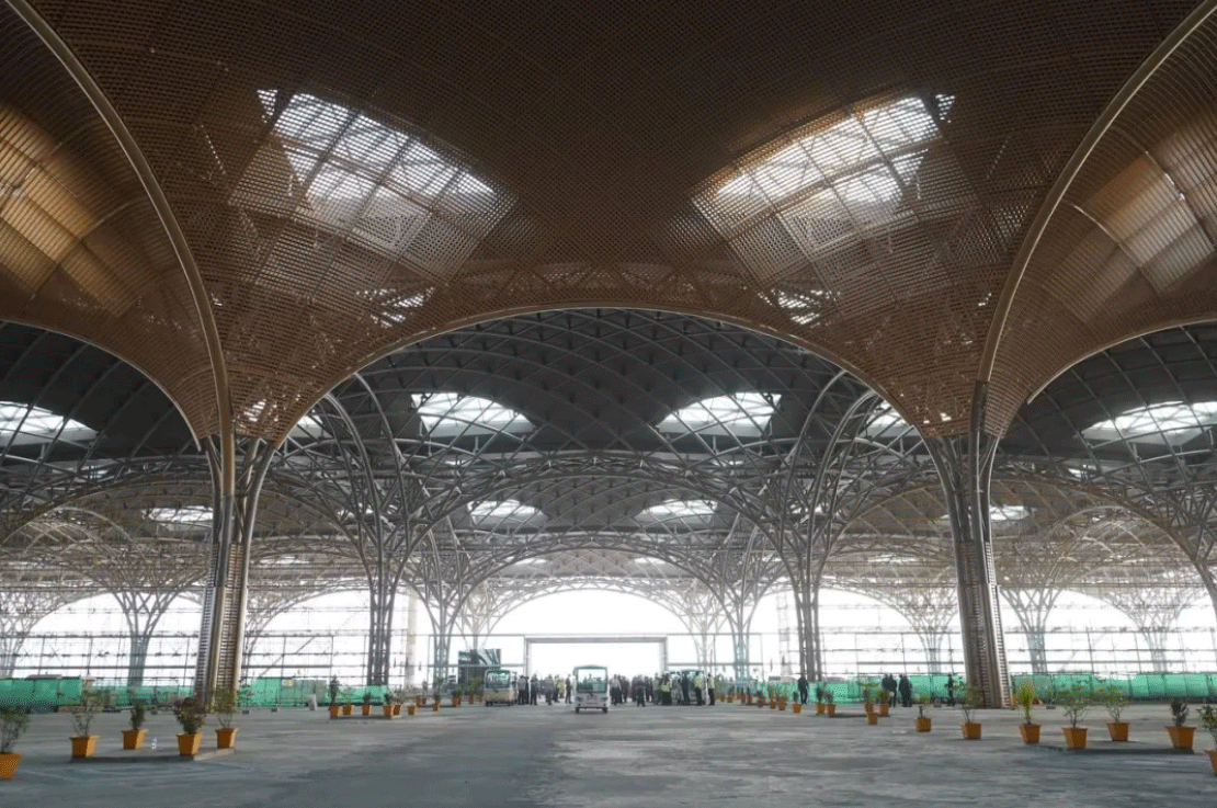 中国建筑柬埔寨德崇国际机场正式通航3.gif 中国建筑柬埔寨德崇国际机场正式通航3.gif