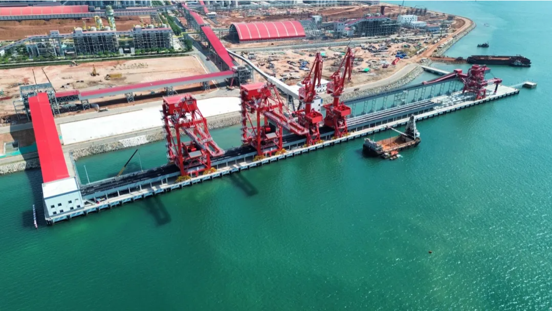 中国建筑印尼宾坦南山工业园7万吨级码头启用1.png