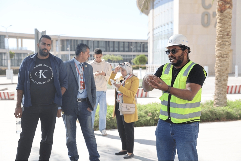 埃及加拿大国际大学土木工程学院师生走进CBD项目参观学习2.jpg 埃及加拿大国际大学土木工程学院师生走进CBD项目参观学习2.jpg