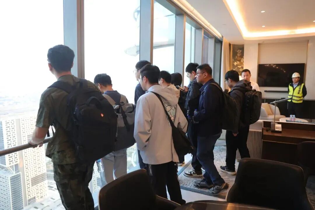 Up We Build 哈尔滨工业大学代表团赴埃及新首都CBD项目参观交流2.jpg Up We Build 哈尔滨工业大学代表团赴埃及新首都CBD项目参观交流2.jpg