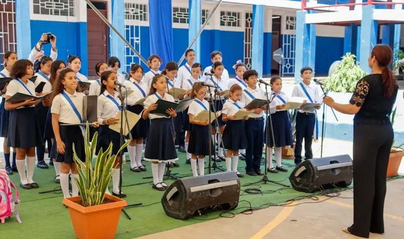 中国建筑赴尼加拉瓜公立小学开展文化交流活动（3）.webp