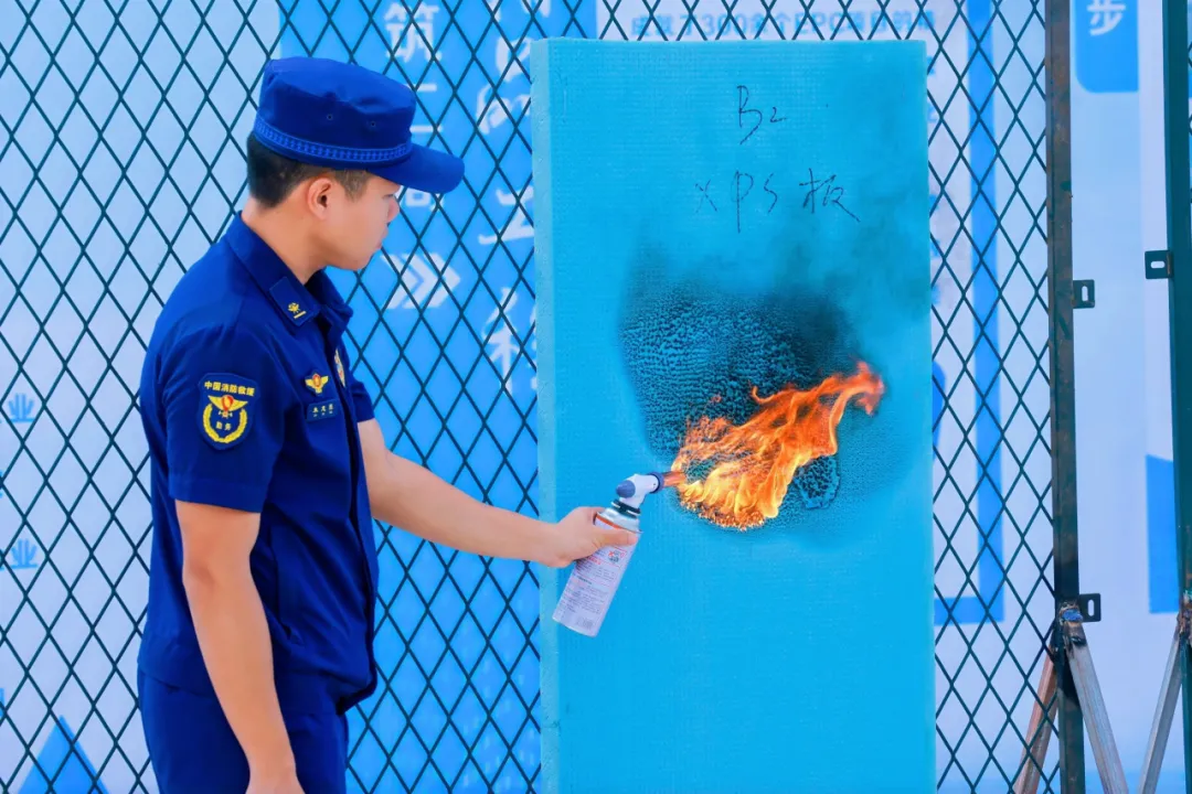 马来西亚民防局代表团走进中国建筑承建的国际综合消防应急救援实战训练基地项目观摩交流3.webp 马来西亚民防局代表团走进中国建筑承建的国际综合消防应急救援实战训练基地项目观摩交流3.webp