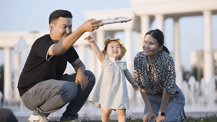 哈萨克斯坦阿斯塔纳轻轨（一期）为城市注入新活力01.gif